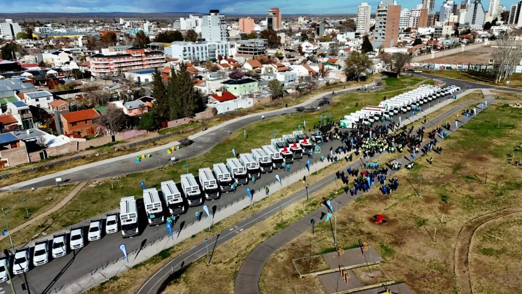 multimedia.normal.91cabd5cc06ba086.bm9ybWFsLndlYnA=