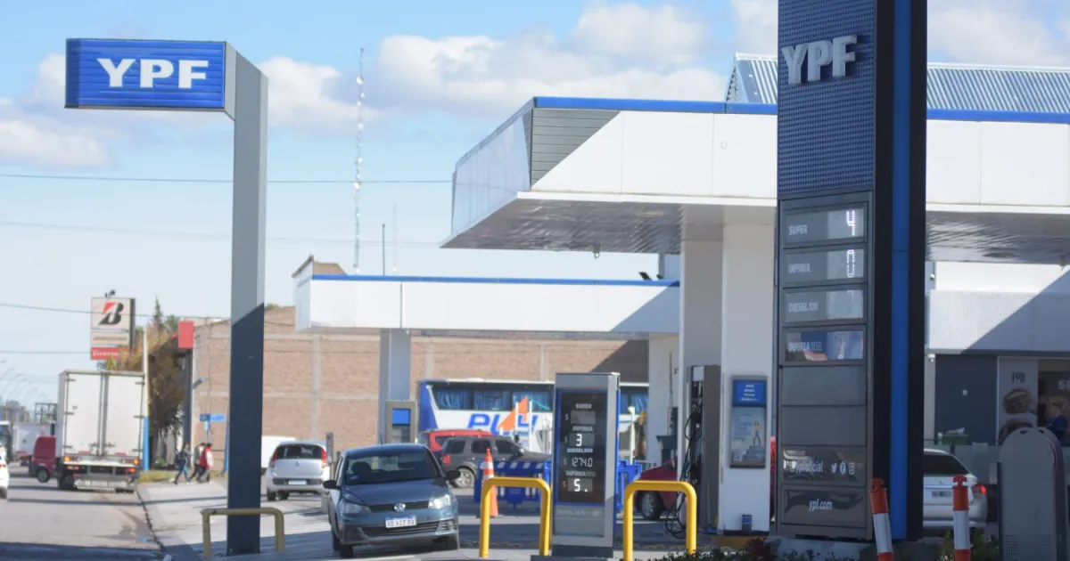 Roca-Venta-de-combustibles-nafta-Juan-Thomes-2-e1749771978814.jpg