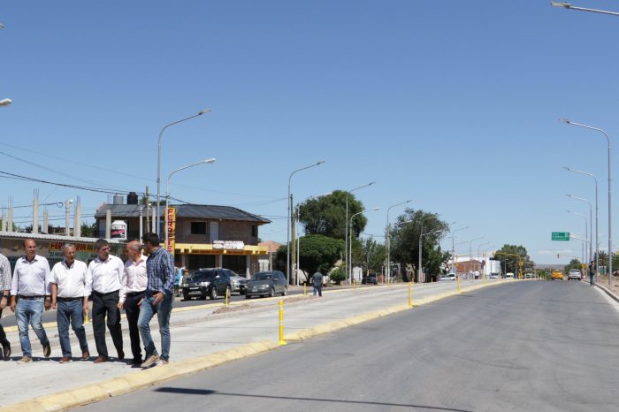 El viernes inaugura el metrobus en Neuquén y capacitan a taxistas y remiseros