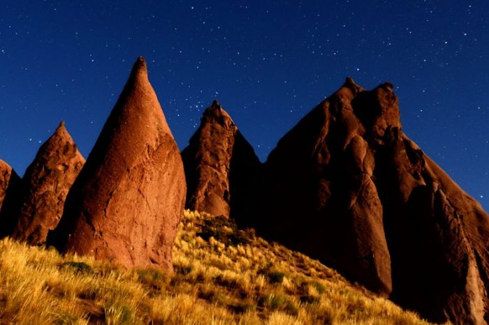 Difunden historia, patrimonio y riquezas naturales del Norte neuquino