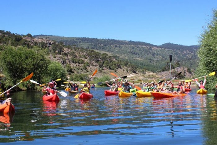 Invitan a recorrer en canoa el río Pulmarí