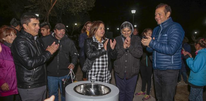 El gobernador inauguró un espacio recreativo en Las Lajas