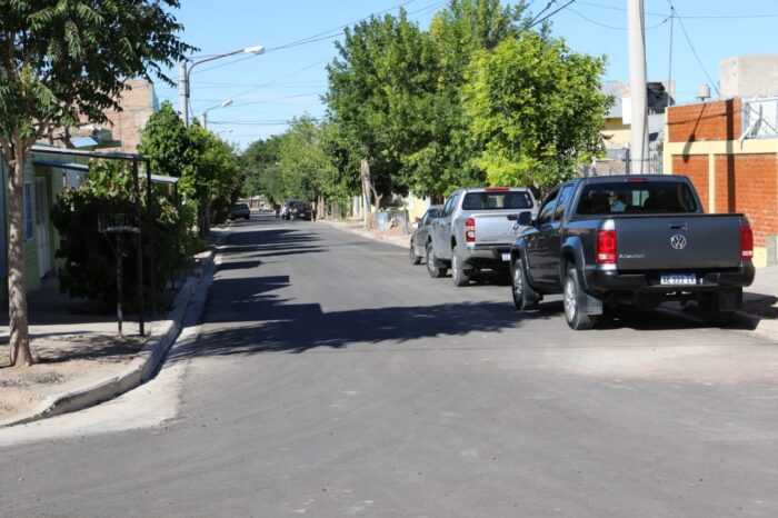 Inauguraron nuevas cuadras de asfalto en Gran Neuquén Sur