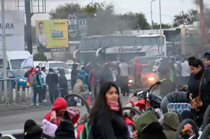 Realizarán un corte en los puentes carreteros Neuquén-Cipolletti este jueves