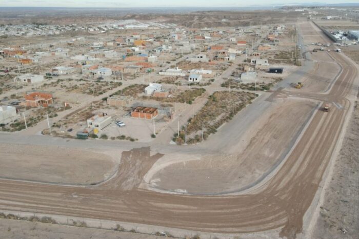 Avanza la pavimentación de la avenida Soldi en el Distrito 7