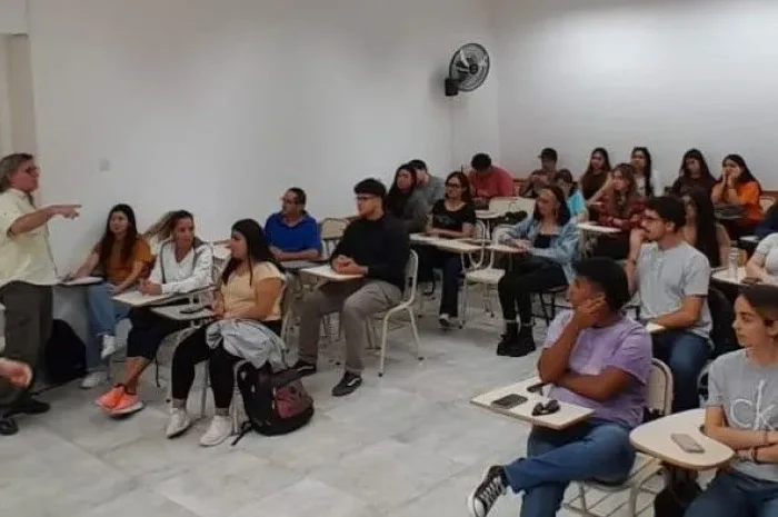 En la UNCo implementan programas para estudiantes ingresantes 2024