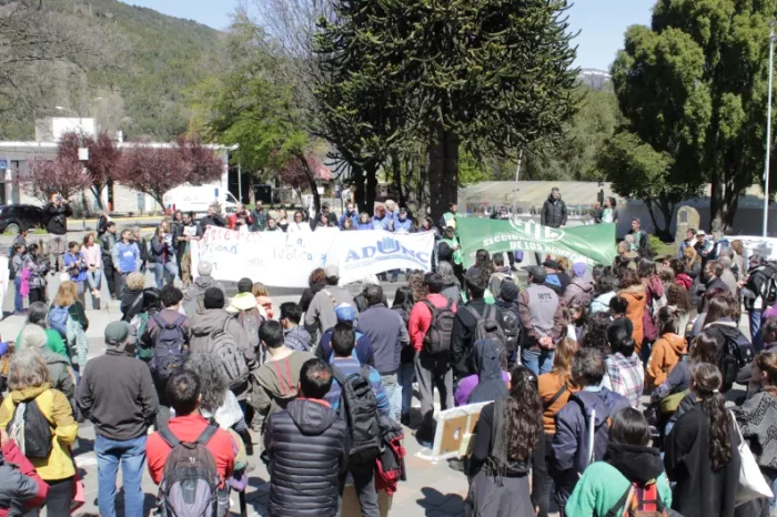 También hubo movilización por la Universidad Pública en San Martín de los Andes