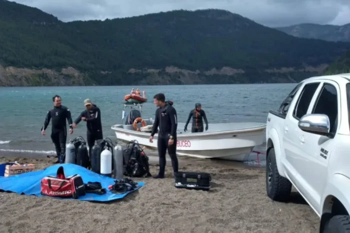 Bomberos Voluntarios y organizaciones locales realizaron una limpieza en el lago Lácar